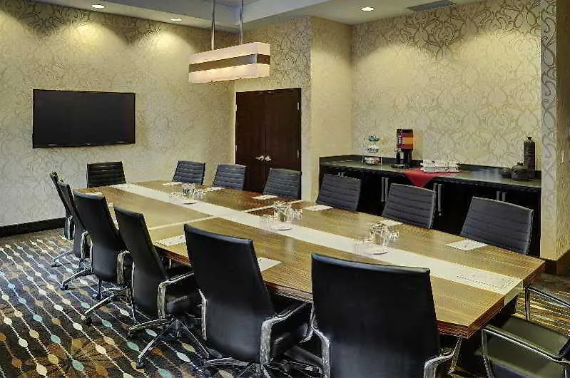 Hampton Inn By Hilton Winnipeg