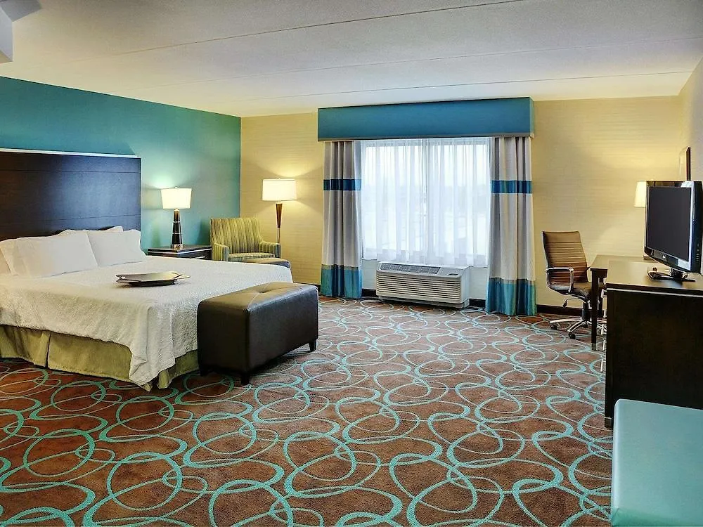 Hampton Inn By Hilton Winnipeg 3*,