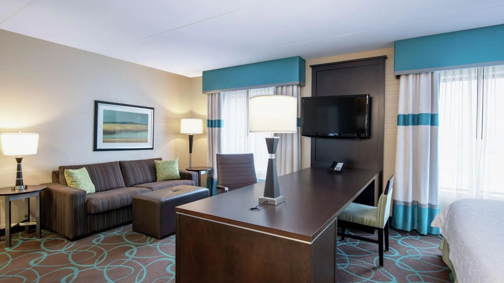 Hampton Inn By Hilton Winnipeg 3*,